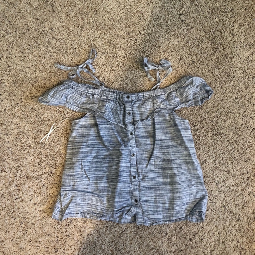 Ruffle tank/off the shoulder